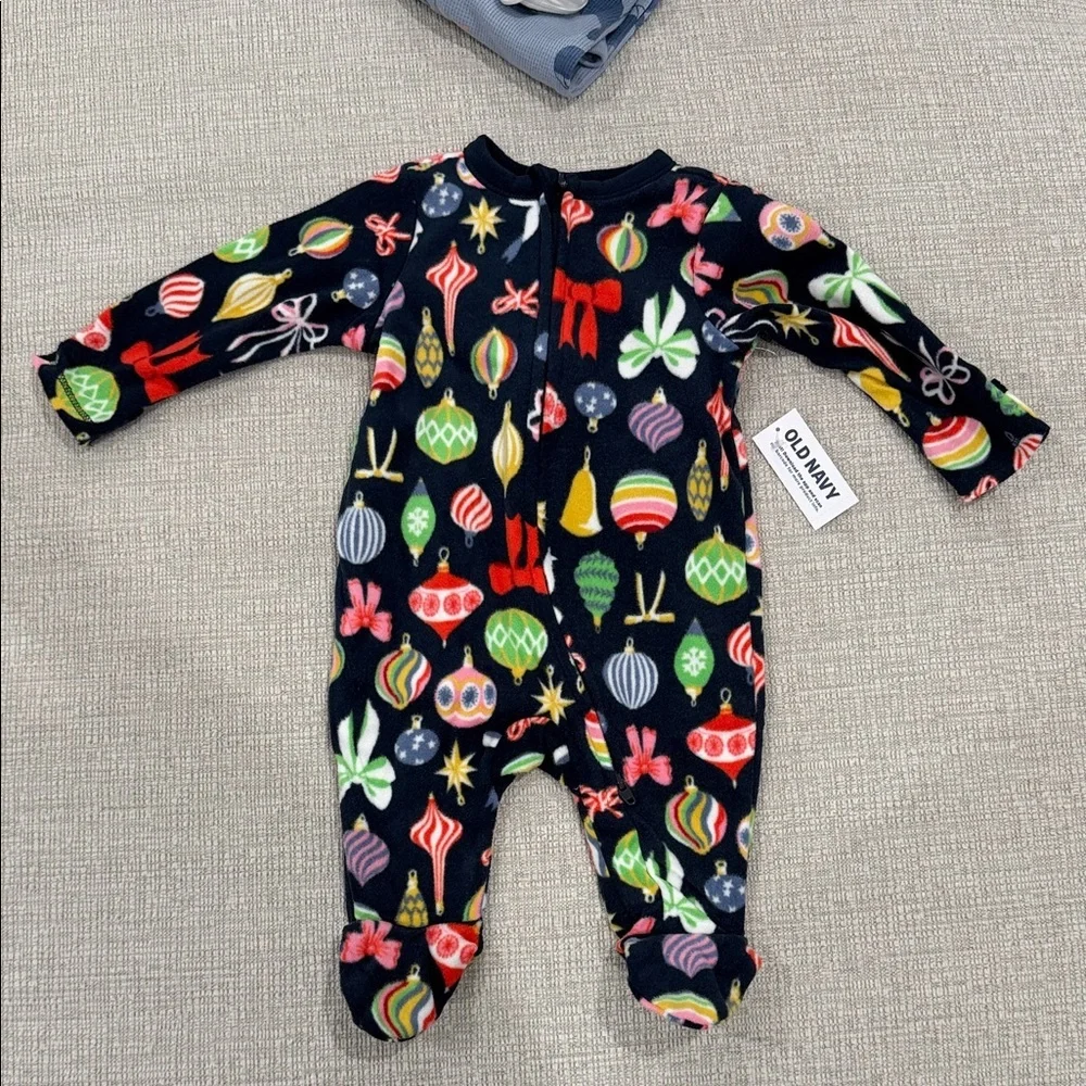 Old navy footie zip up pajamas